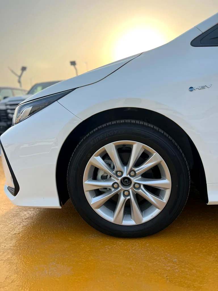TOYOTA COROLLA ELITE HYBRID 1.8L HEV 2025 - Image 5