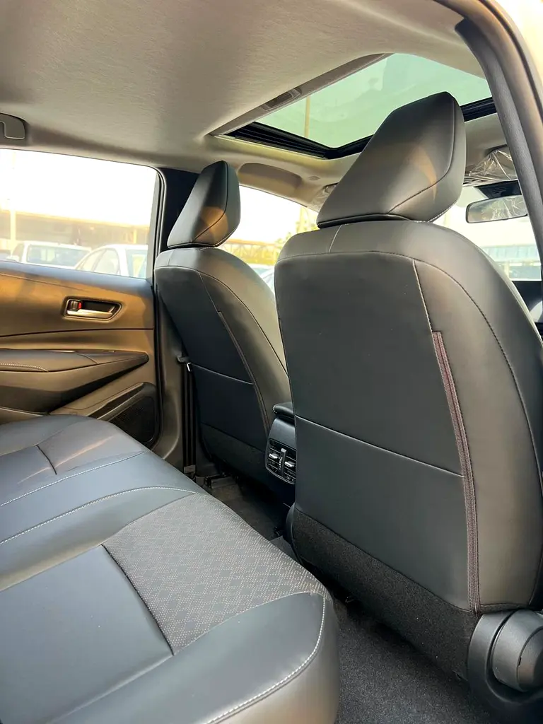 TOYOTA COROLLA ELITE HYBRID 1.8L HEV 2025 - Image 8