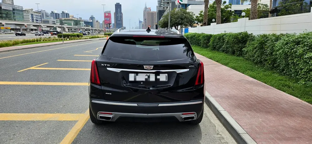 2023 Cadillac XT5 Luxury AWD | American Specs | Pristine Condition - Image 7