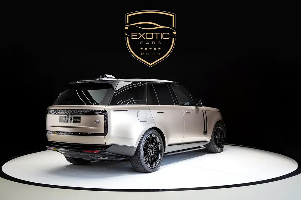 VOGUE FIRST EDITION P530 | GCC | DEALER WARRANTY + SERVICE | REAR ENTERTAINMENT - Image 4