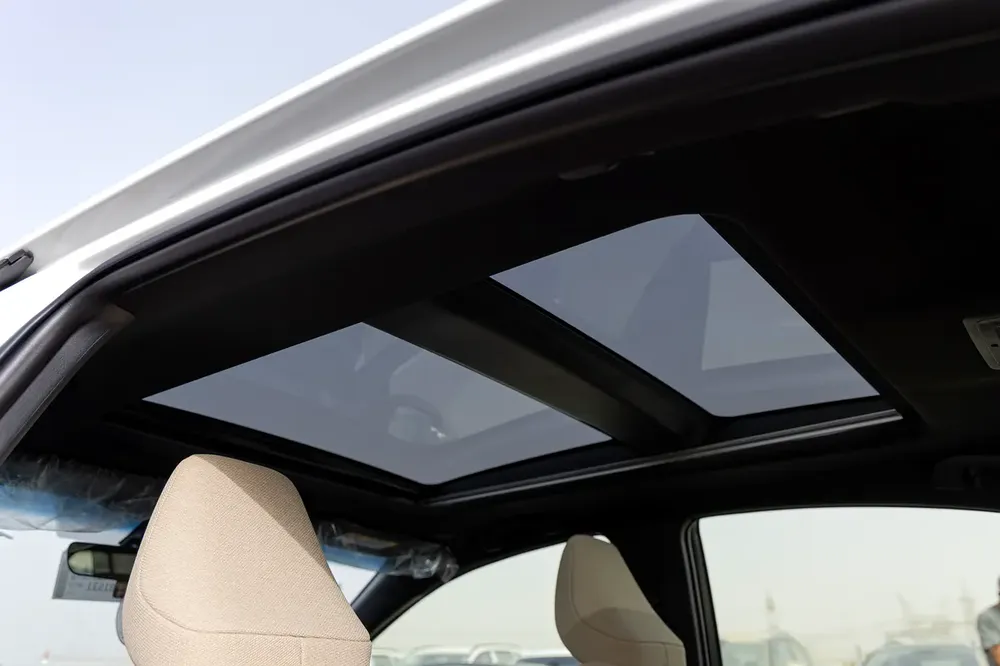 Toyota Camry LE 2.5 L | Hybrid | White | Panoramic Sunroof | Electric Chair | 2026 GCC Specs - Image 13