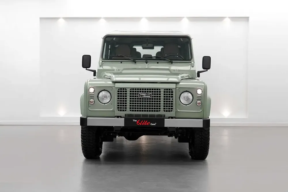 2016 LANDROVER DEFENDER 110 CLASSIC / 7 SEATER - Image 5
