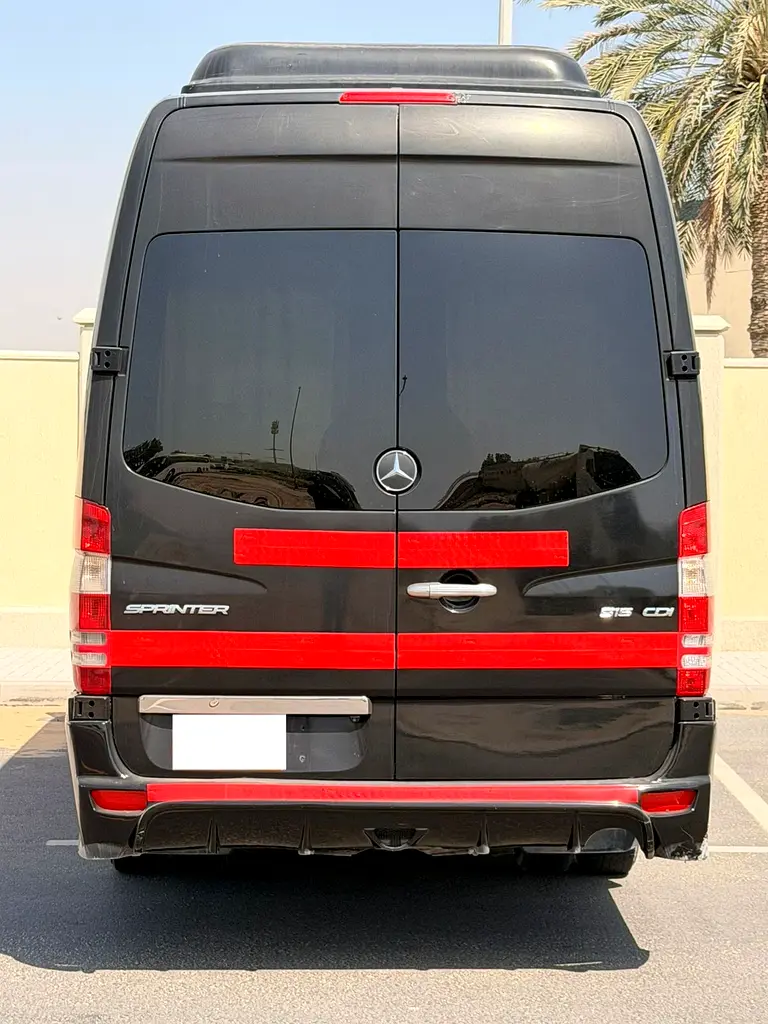 Mercedes-Benz Sprinter 515 CDI 2018 GCC Spec - Image 9