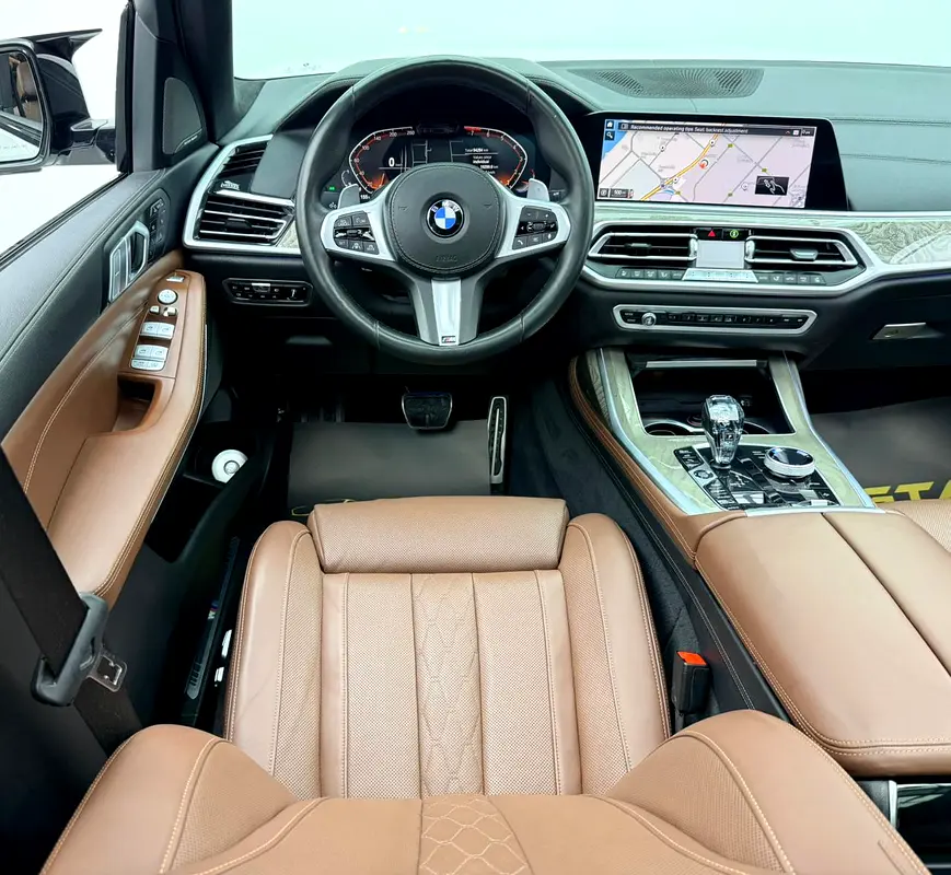 2020 BMW X7 xDrive40i M-Sport, Warranty, Full BMW Service History, 7 Seater, Fully Loaded, GCC - Image 14