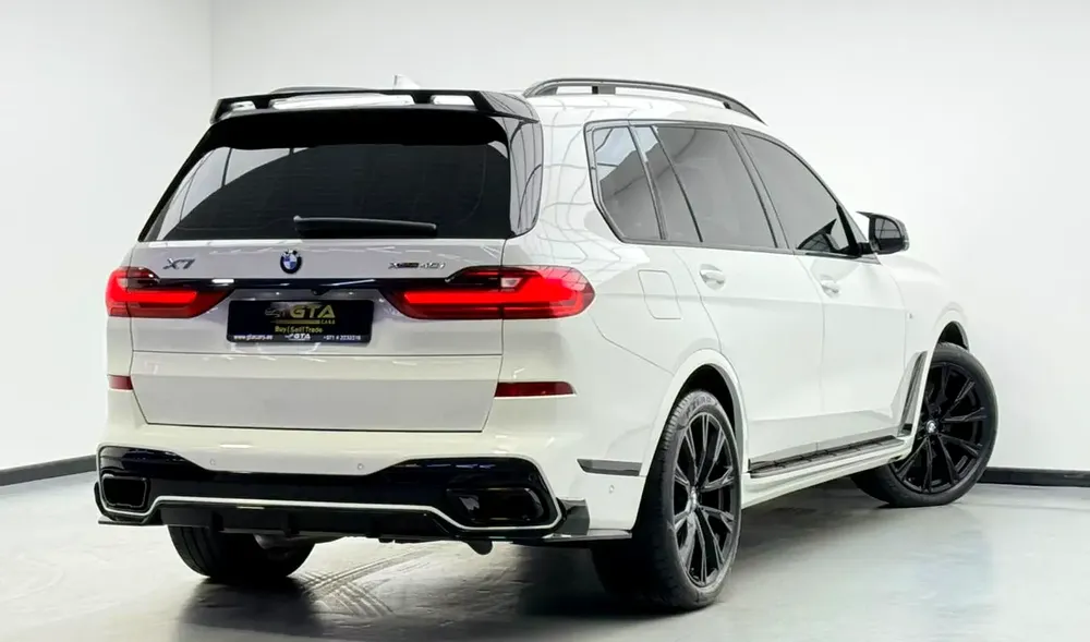 2020 BMW X7 xDrive40i M-Sport, Warranty, Full BMW Service History, 7 Seater, Fully Loaded, GCC - Image 4