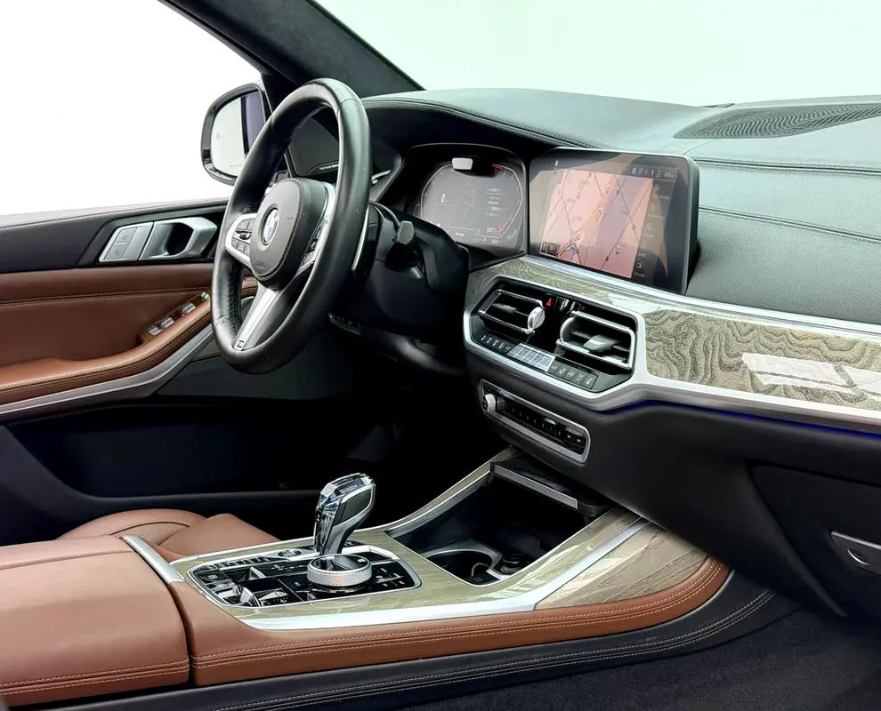 2020 BMW X7 xDrive40i M-Sport, Warranty, Full BMW Service History, 7 Seater, Fully Loaded, GCC - Image 7