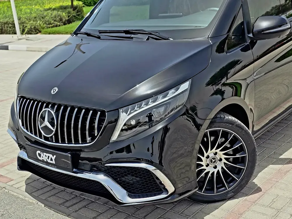 Mercedes-Benz V250 Falcon Edition 2024 Only 600 KM Driven | GCC Specs | Literally Brand New - Image 5