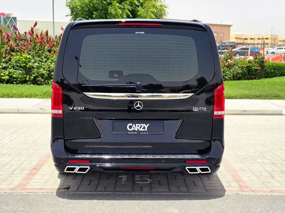 Mercedes-Benz V250 Falcon Edition 2024 Only 600 KM Driven | GCC Specs | Literally Brand New - Image 6