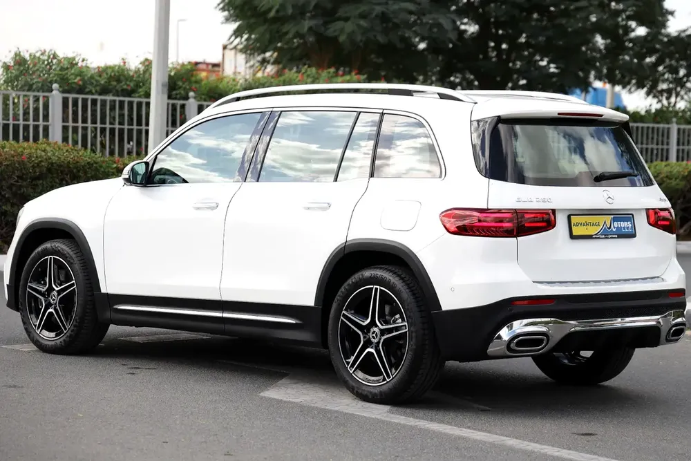 MERCEDES BENZ GLB 250 4MATIC 2025 GCC 10,700 KM - Image 6