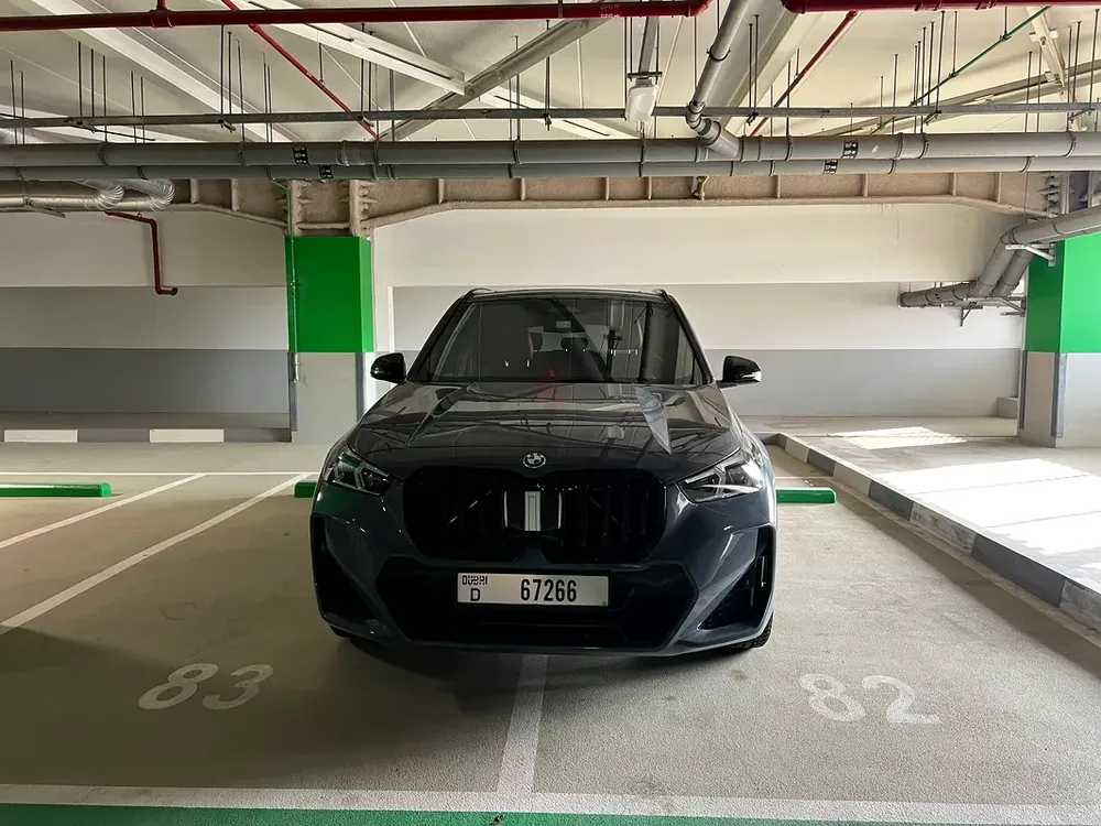 Luxury bmw IX1 xdrive 30 M  2024 GCC TOP OPTIONS ORIGINAL PAINT LOW KM IN PERFECT CONDITION - Image 5