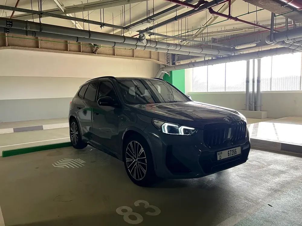 Luxury bmw IX1 xdrive 30 M  2024 GCC TOP OPTIONS ORIGINAL PAINT LOW KM IN PERFECT CONDITION - Image 6