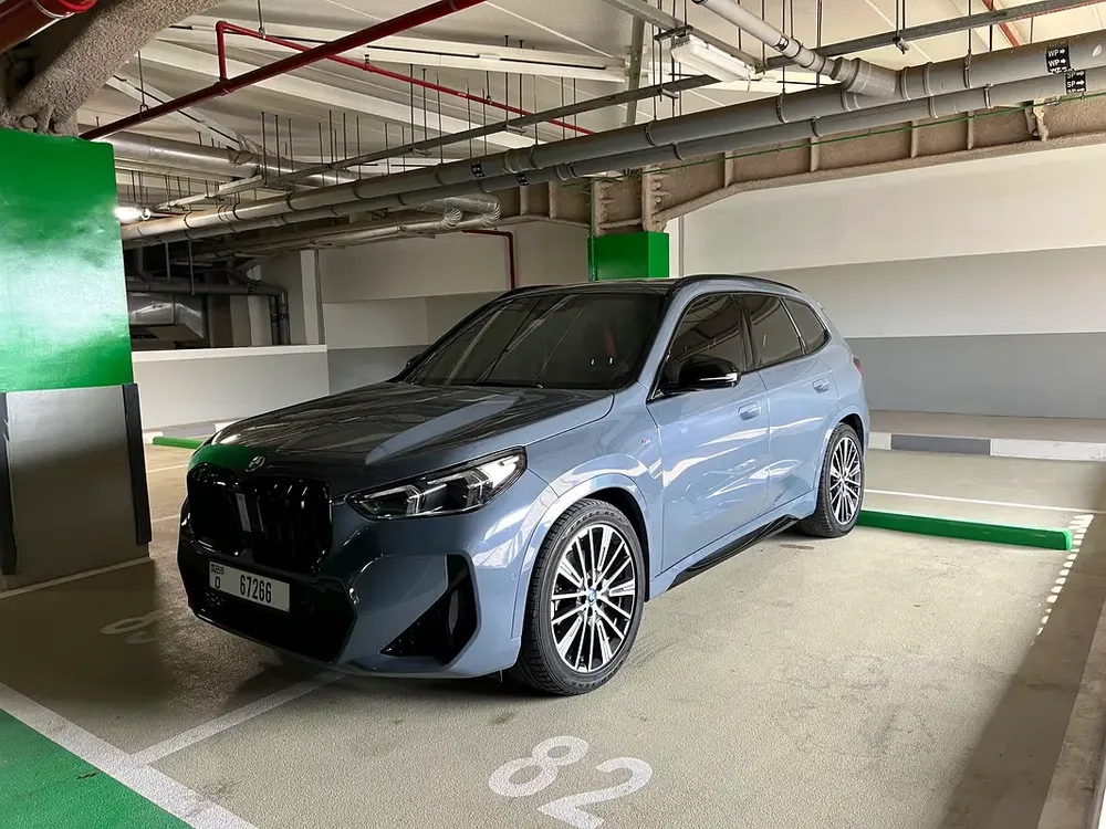 Luxury bmw IX1 xdrive 30 M  2024 GCC TOP OPTIONS ORIGINAL PAINT LOW KM IN PERFECT CONDITION - Image 7