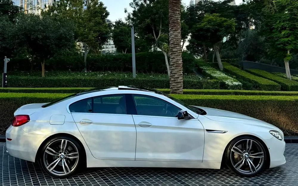 LIMITED BMW 650 LI V8 — RADAR —HIGHEST CATEGORY — GRAND COUPE — ACCIDENTS FREE — LIKE NEW - Image 11