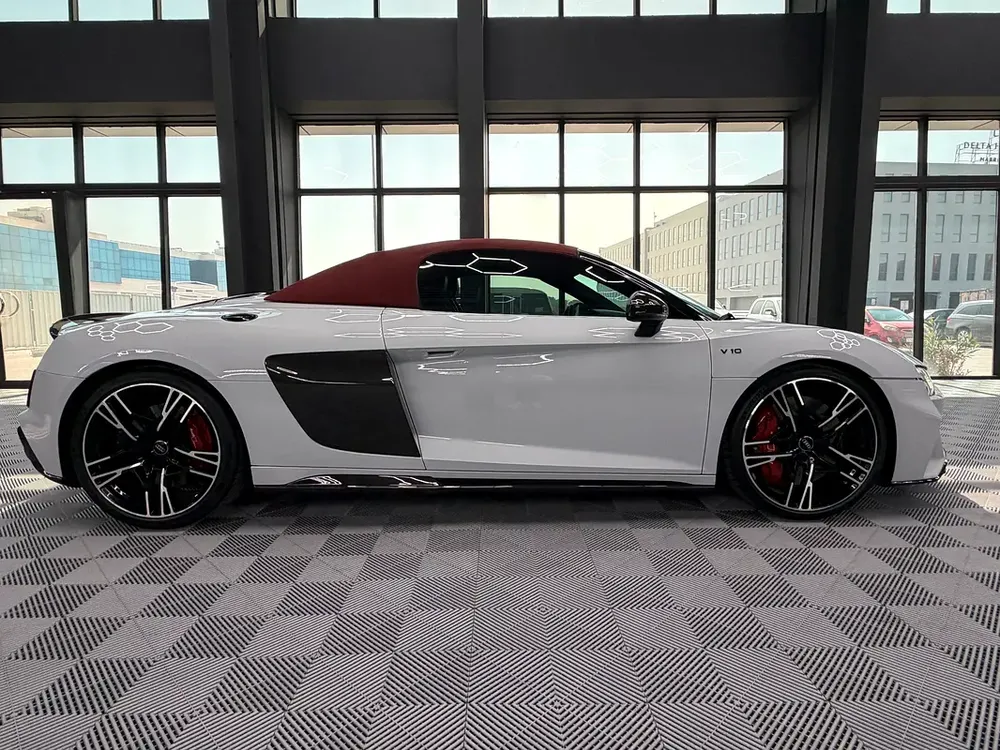 Audi R8 V10 Performance Spyder | Ultimate Quattro Spec | Rare | Full PPF | 27000 km - Image 4
