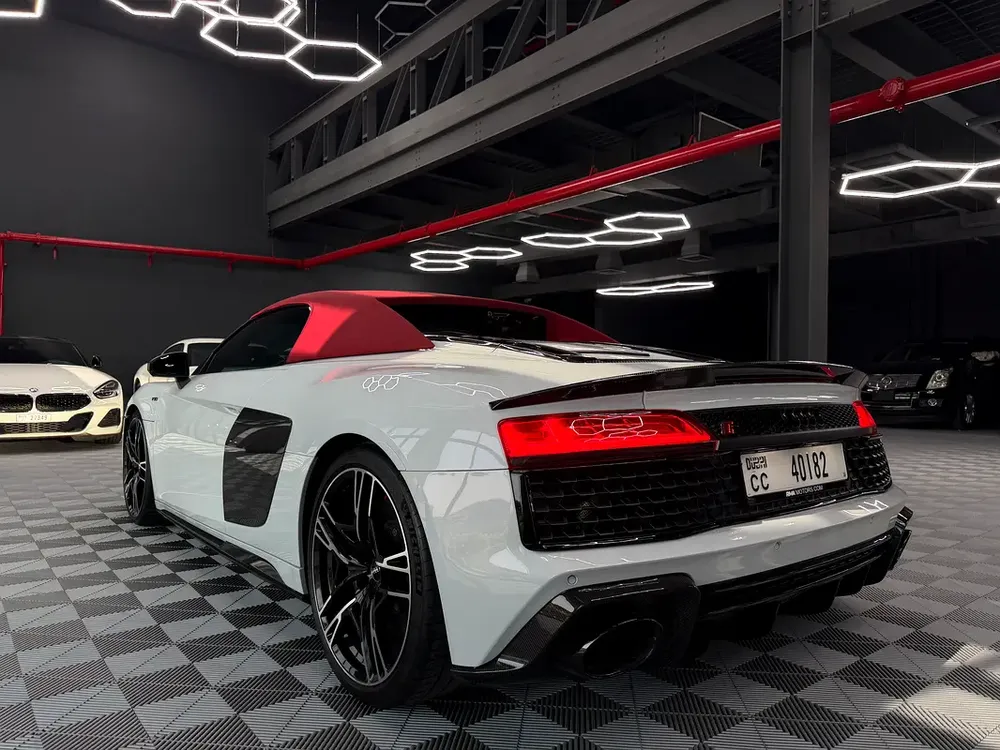 Audi R8 V10 Performance Spyder | Ultimate Quattro Spec | Rare | Full PPF | 27000 km - Image 8