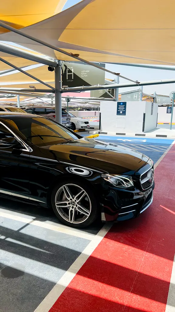 Stunning 2018 Mercedes-Benz E 300 | American Specs | Premium Luxury Sedan - Image 4