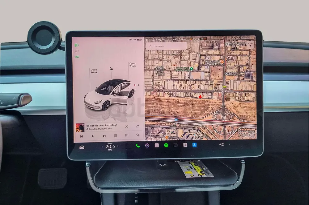 AED 1368/month | 2022 Tesla Model 3 Standard | GCC Specs | Ref#401125 - Image 13