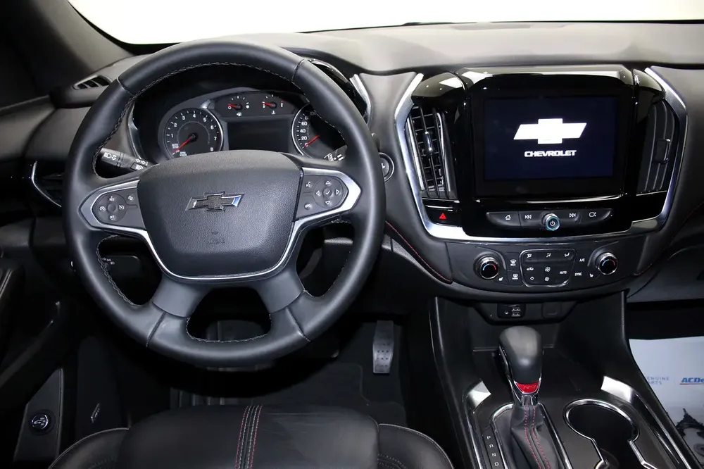 2023 Chevrolet Traverse RS - GCC Specs - Image 7