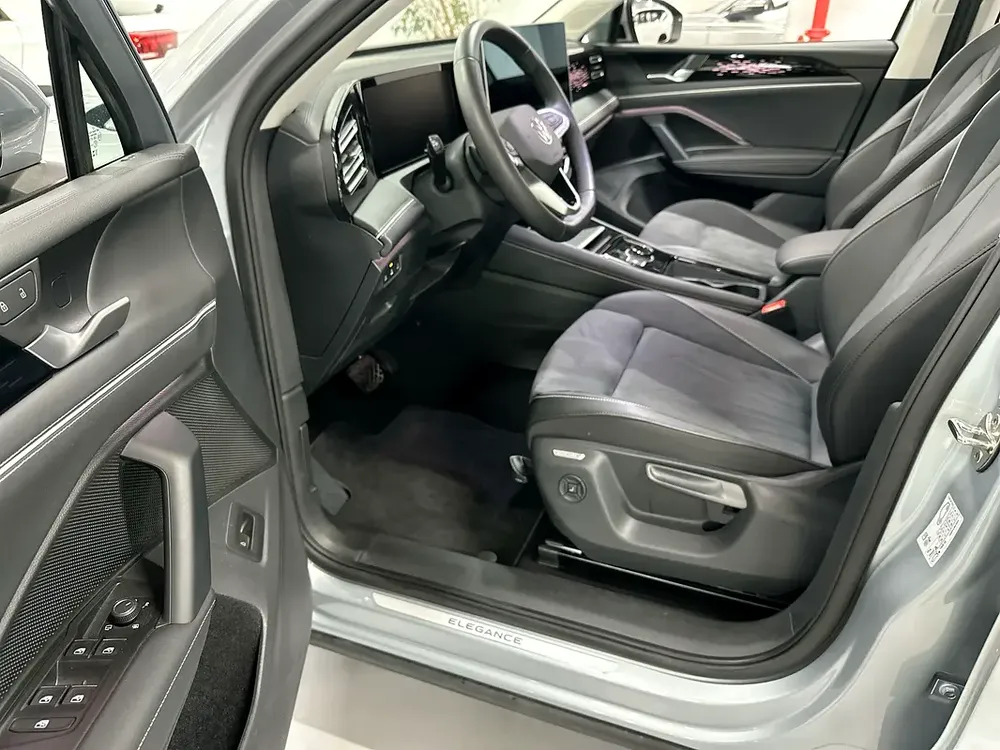 2025 Volkswagen Tiguan Elegance - GCC Specs - Brand New! - Image 11