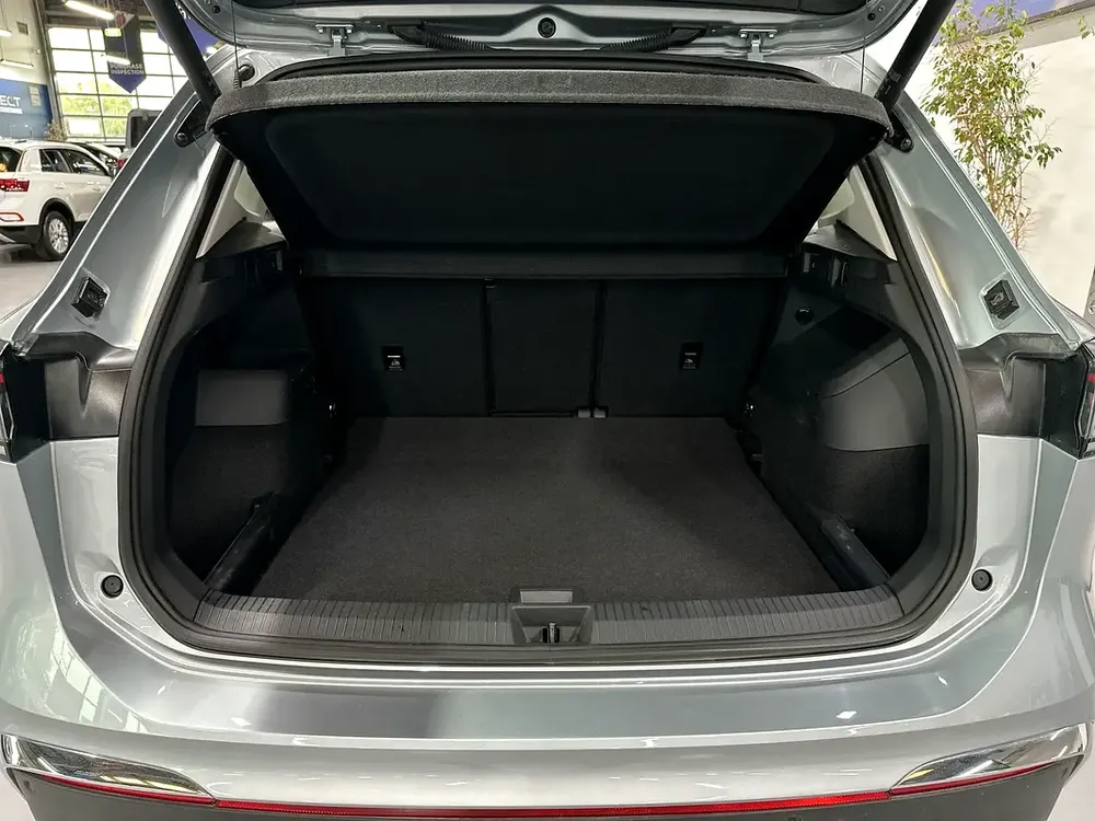 2025 Volkswagen Tiguan Elegance - GCC Specs - Brand New! - Image 13