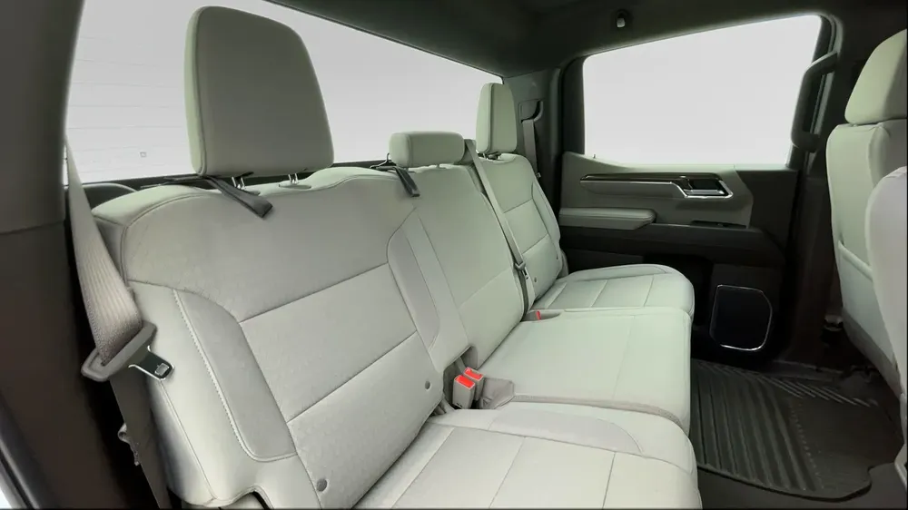 AED 2,204/month | Manufacturer Warranty | 30 Day Return | CHEVROLET SILVERADO 2024 - Image 10