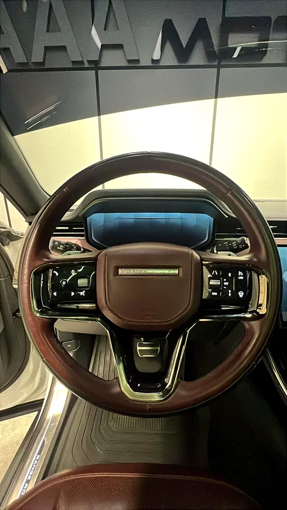 2023 Land Rover Range Rover Sport Dynamic SE - American Specs - Image 12