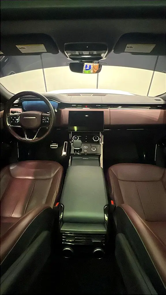 2023 Land Rover Range Rover Sport Dynamic SE - American Specs - Image 14