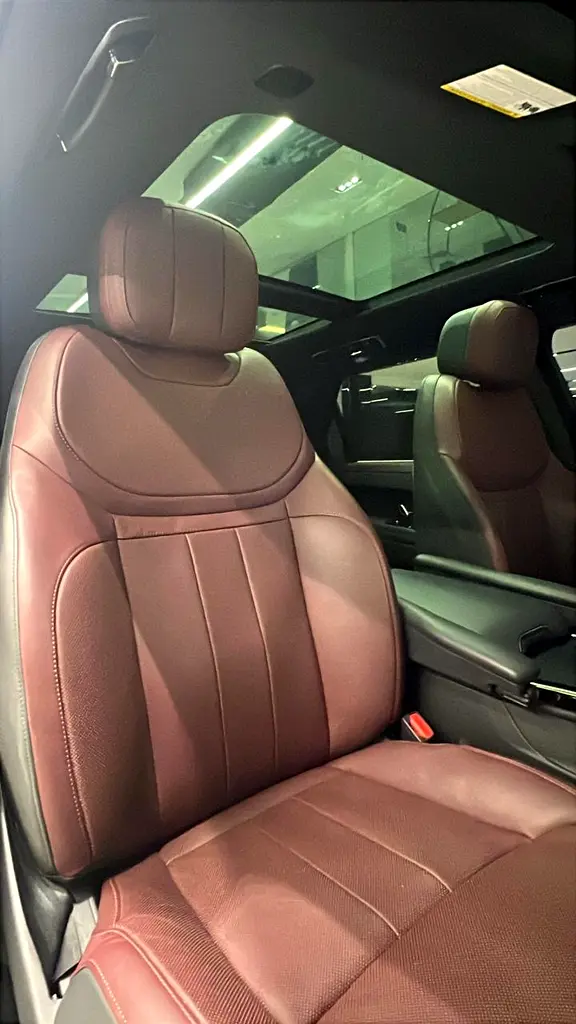 2023 Land Rover Range Rover Sport Dynamic SE - American Specs - Image 15