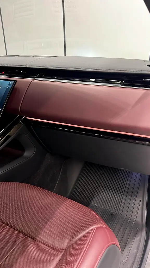 2023 Land Rover Range Rover Sport Dynamic SE - American Specs - Image 19