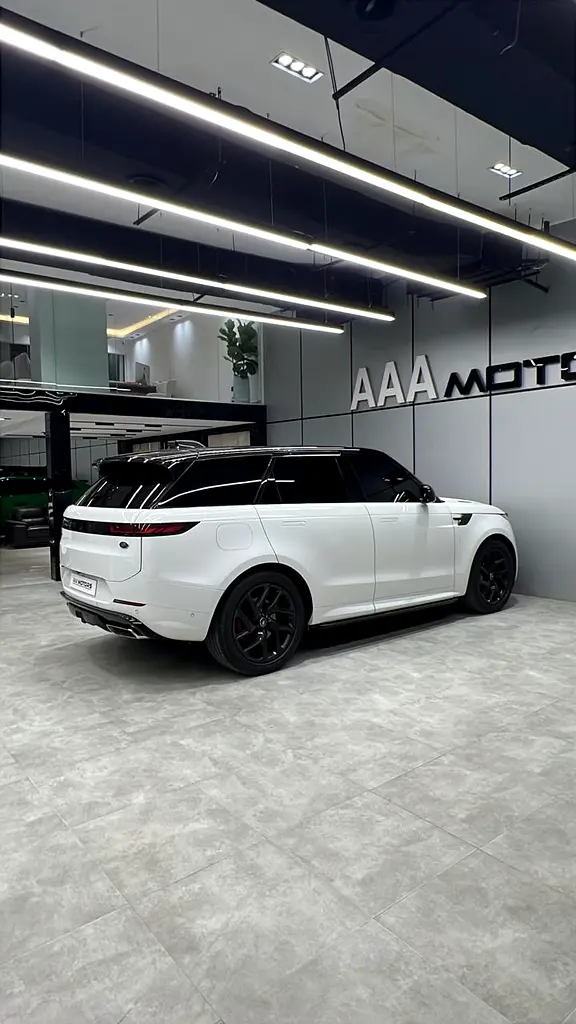 2023 Land Rover Range Rover Sport Dynamic SE - American Specs - Image 7