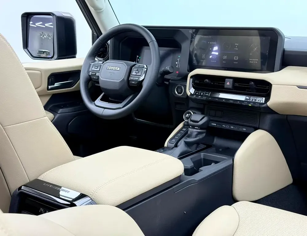 2025 Toyota Land Cruiser Prado, Toyota Warranty+Service Contract+Full Service History, GCC - Image 13