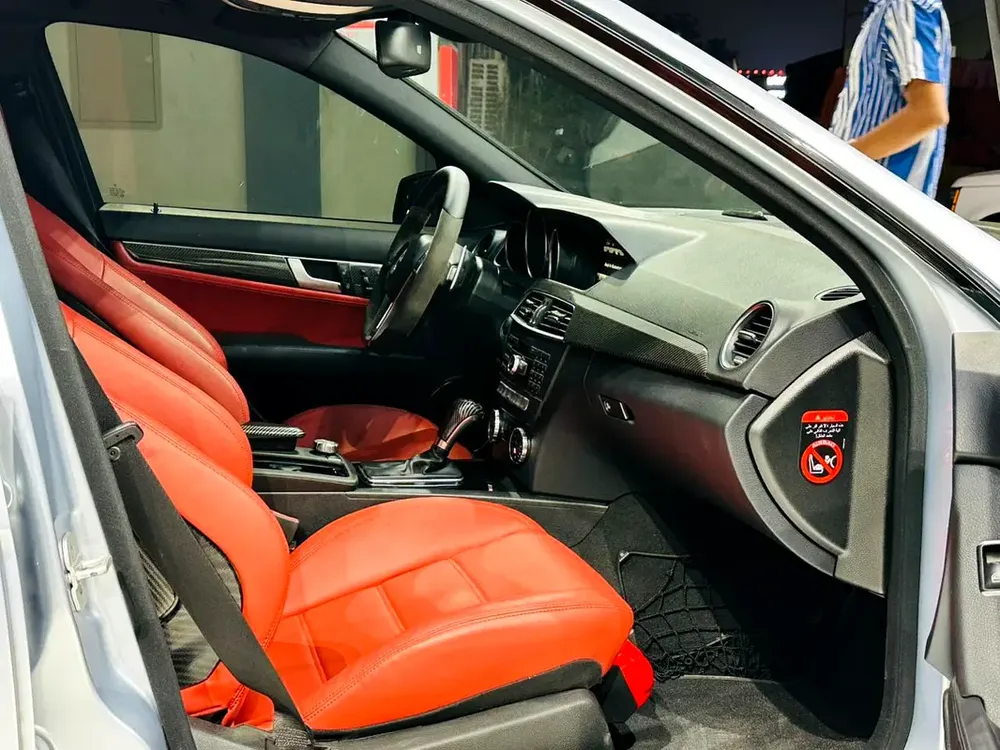 MERCEDES C63S EDITION 1 GCC SPECS IMACULATE CONDITION CARBON FIBER FOR 79000 AED - Image 11