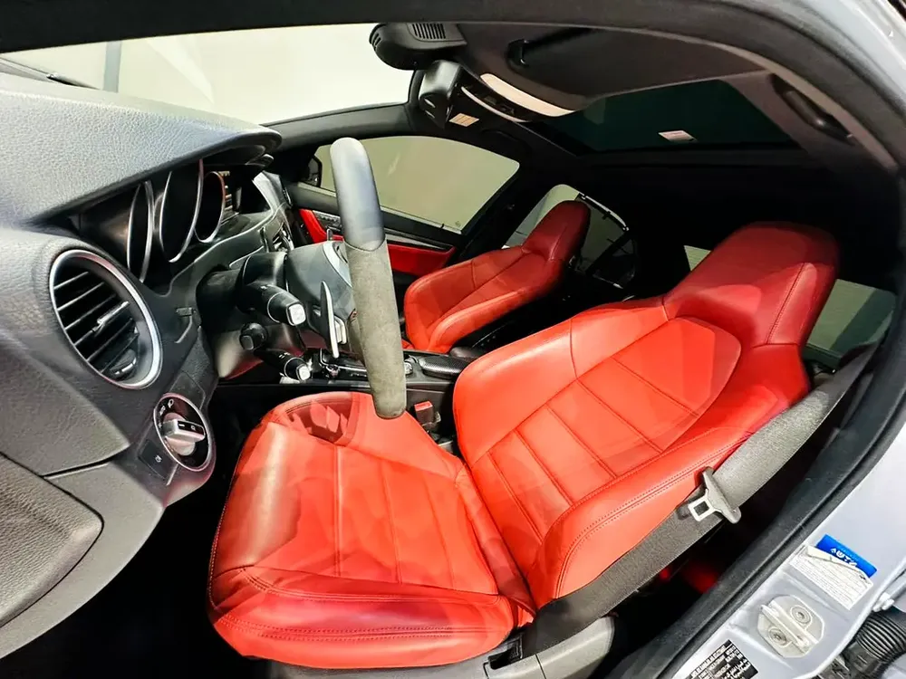 MERCEDES C63S EDITION 1 GCC SPECS IMACULATE CONDITION CARBON FIBER FOR 79000 AED - Image 13