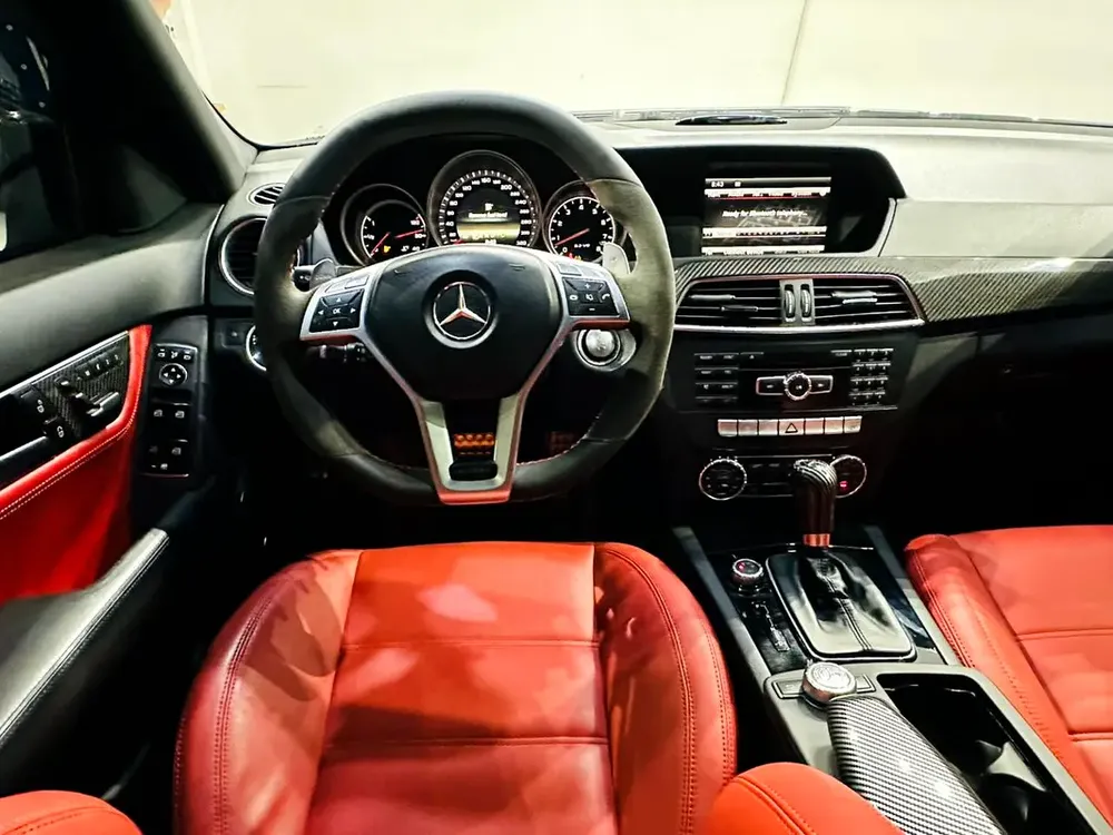 MERCEDES C63S EDITION 1 GCC SPECS IMACULATE CONDITION CARBON FIBER FOR 79000 AED - Image 15