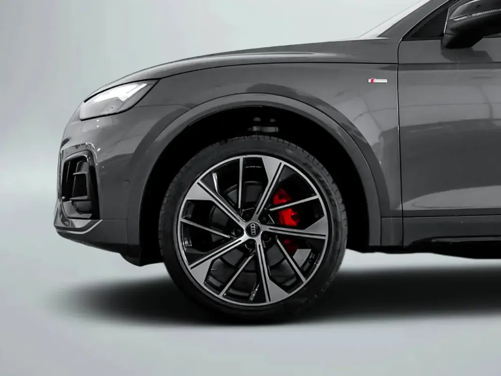 4,341 AED / 60 month’s | 0%  DP | 2024 Audi Q5 Sportback S-line 45TSFI / Audi Warranty & Service - Image 6