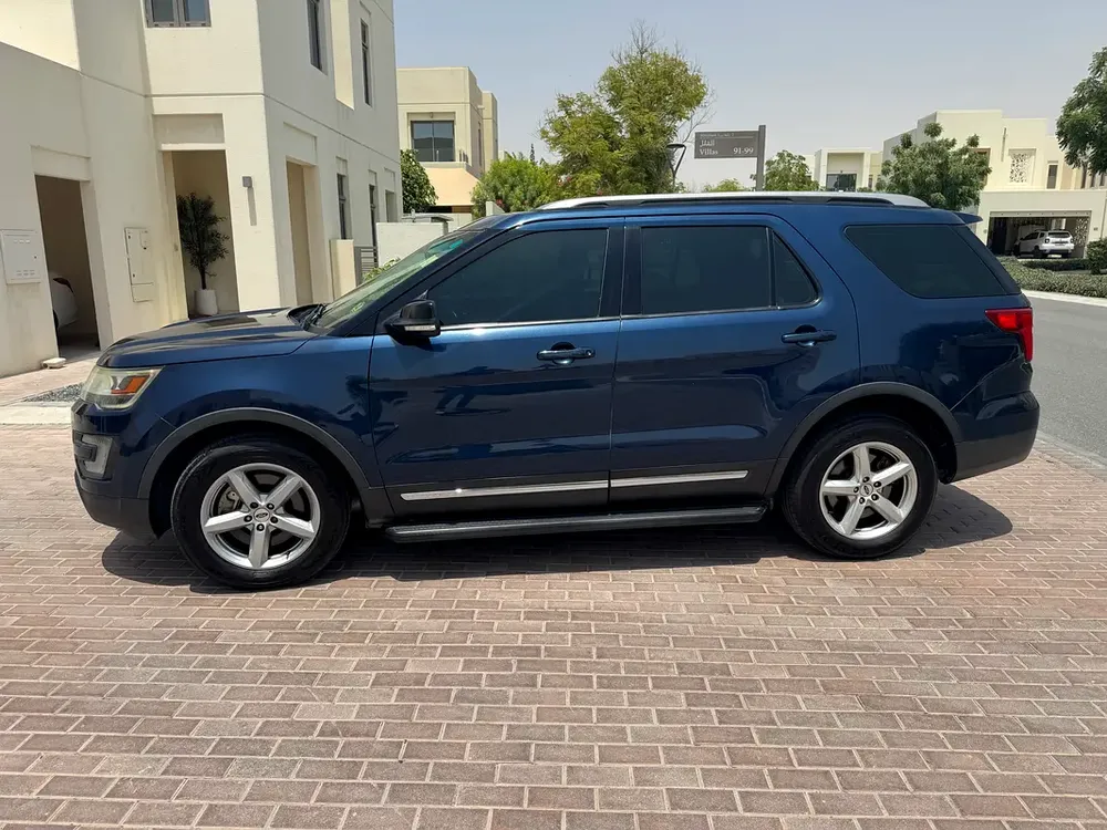 Ford Explorer - Image 14