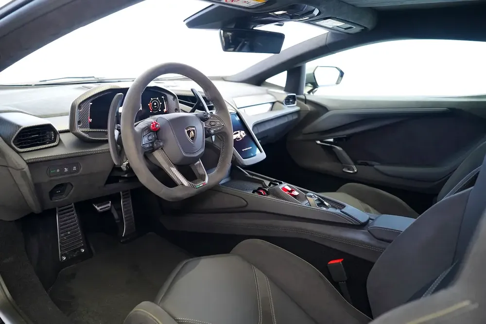VERDE TURBINE | MATT CARBON INTERIOR | WARRANTY AVAILABLE | REVUELTO - Image 6