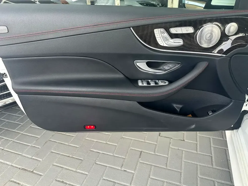 MERCEDES-BENZ  AMG E53 - Image 15