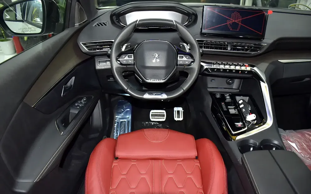 AED 1,566 EMi at 0% DP | AGENCY WARRANTY / Peugeot 5008 GT ( 2024 Model ) in White Color GCC Specs - Image 12