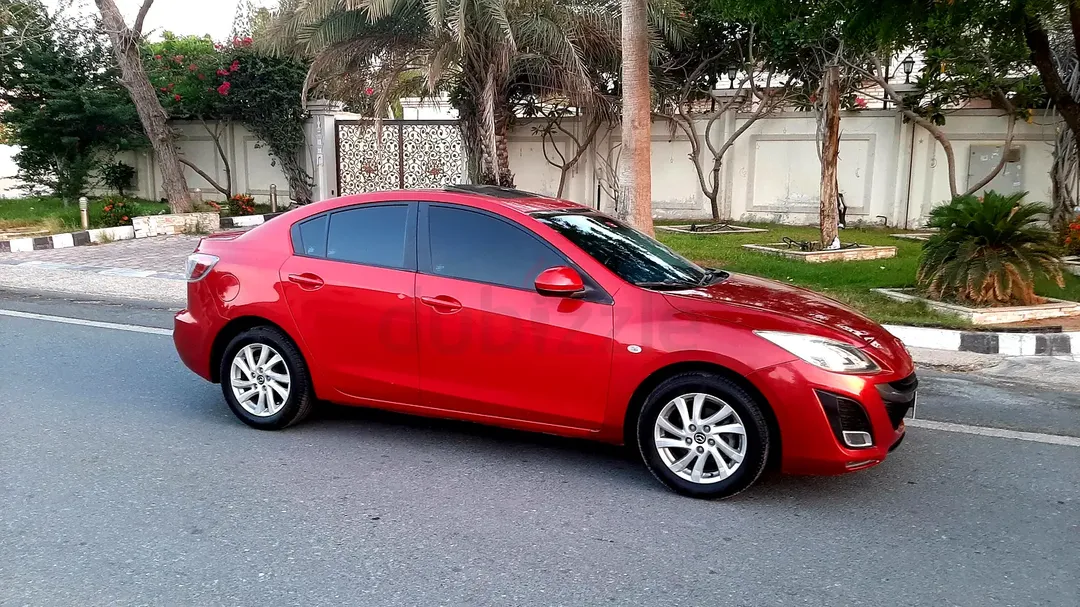 Mazda 3 SE Top 2014 Model No1 Option Sunroof Cruise Control GCC fully Automatic Family Used Sale