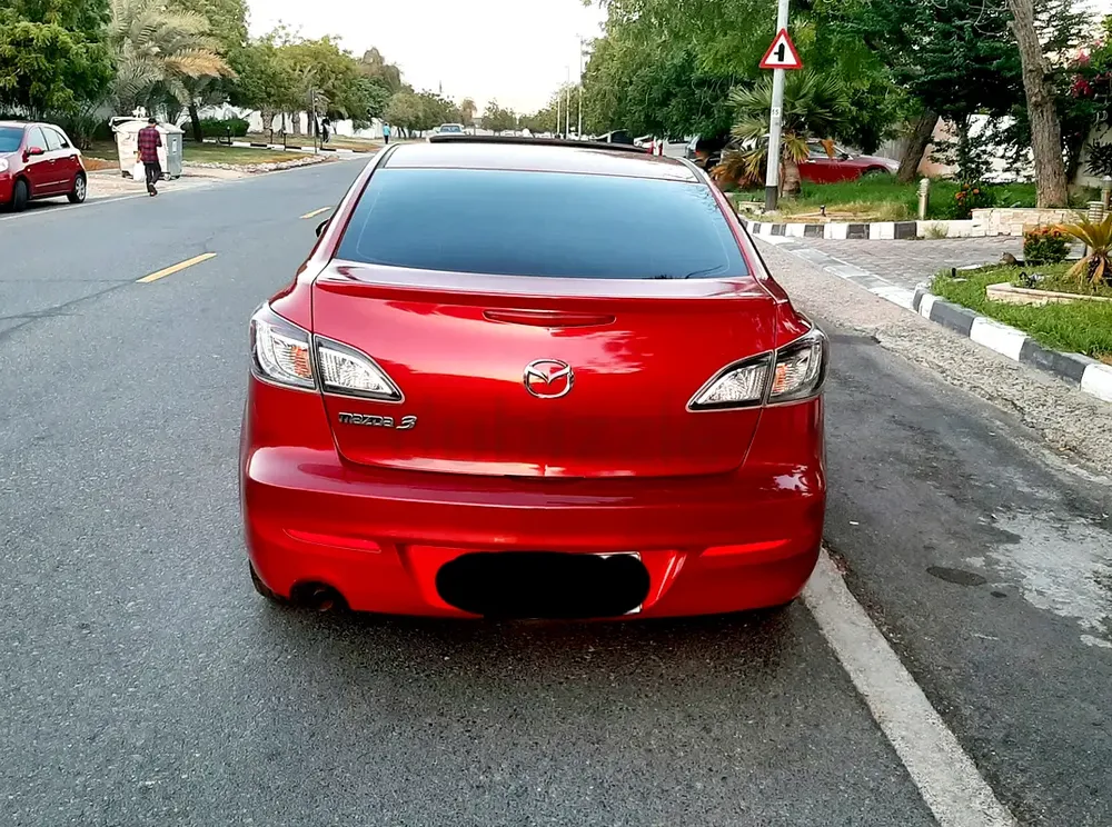 Mazda 3 SE Top 2014 Model No1 Option Sunroof Cruise Control GCC fully Automatic Family Used Sale - Image 13