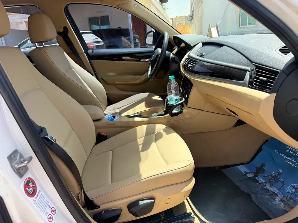 BMW X1 2015 GCC Specs - Well Maintained Luxury Compact SUV - Image 16