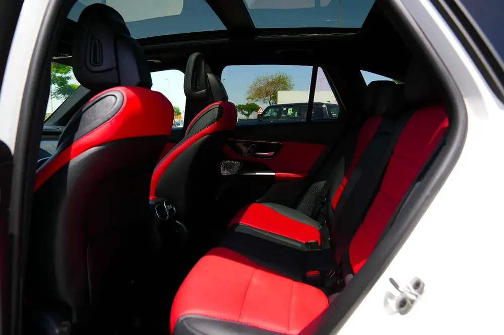 2024 Mercedes-Benz GLC 300 4MATIC | Luxury & Innovation | US Specs - Image 11