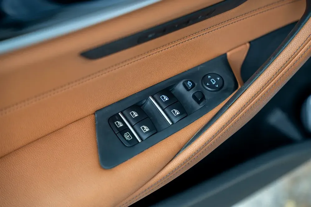 BMW 520i Joy Edition – 2022 | FULL SERVICE HISTORY GCC | 101,984 KM | AED 95,000 - Image 16