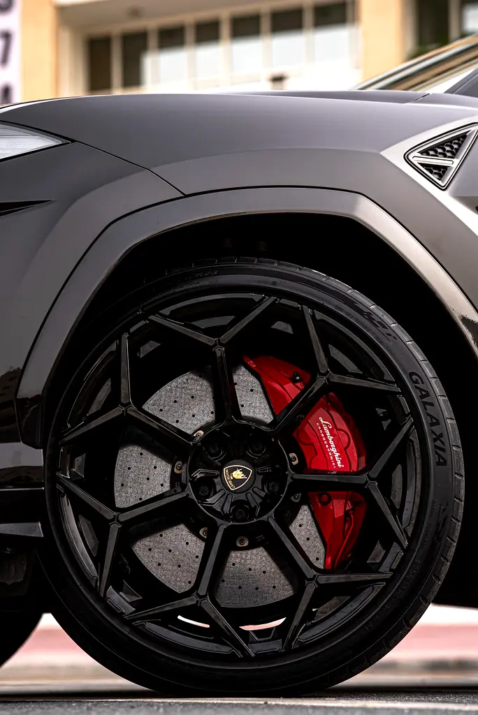 2021 Lamborghini Urus - Low Mileage - Image 8