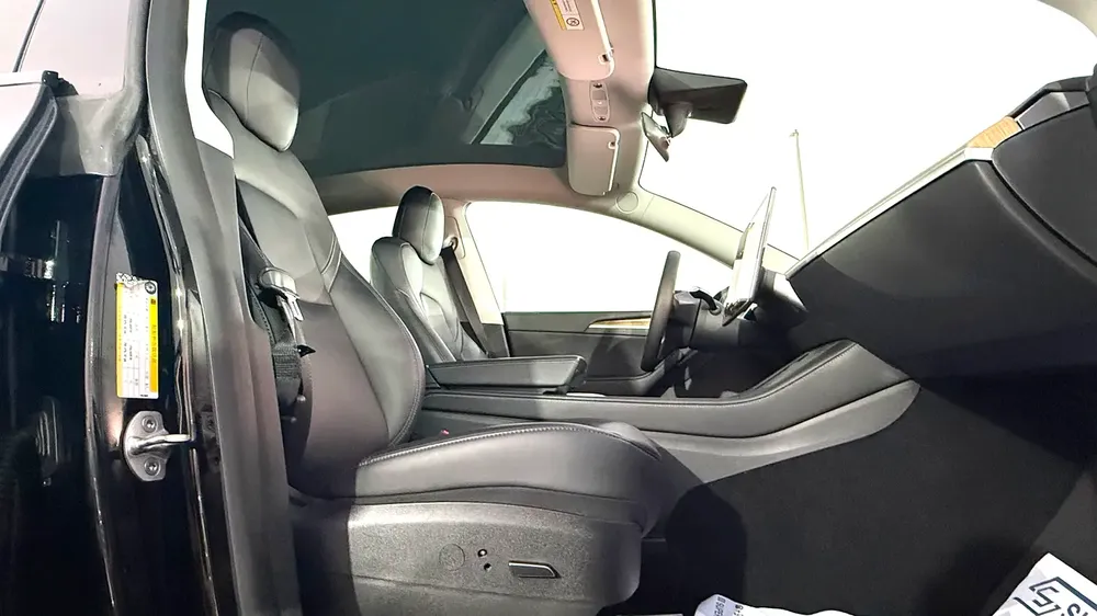 Tesla Model Y Standard 2022 - Image 8