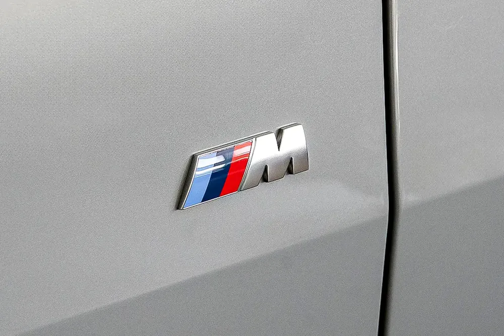 2025 BMW 430i Convertible M-Sport / BMW Warranty and Service Contract - Image 14