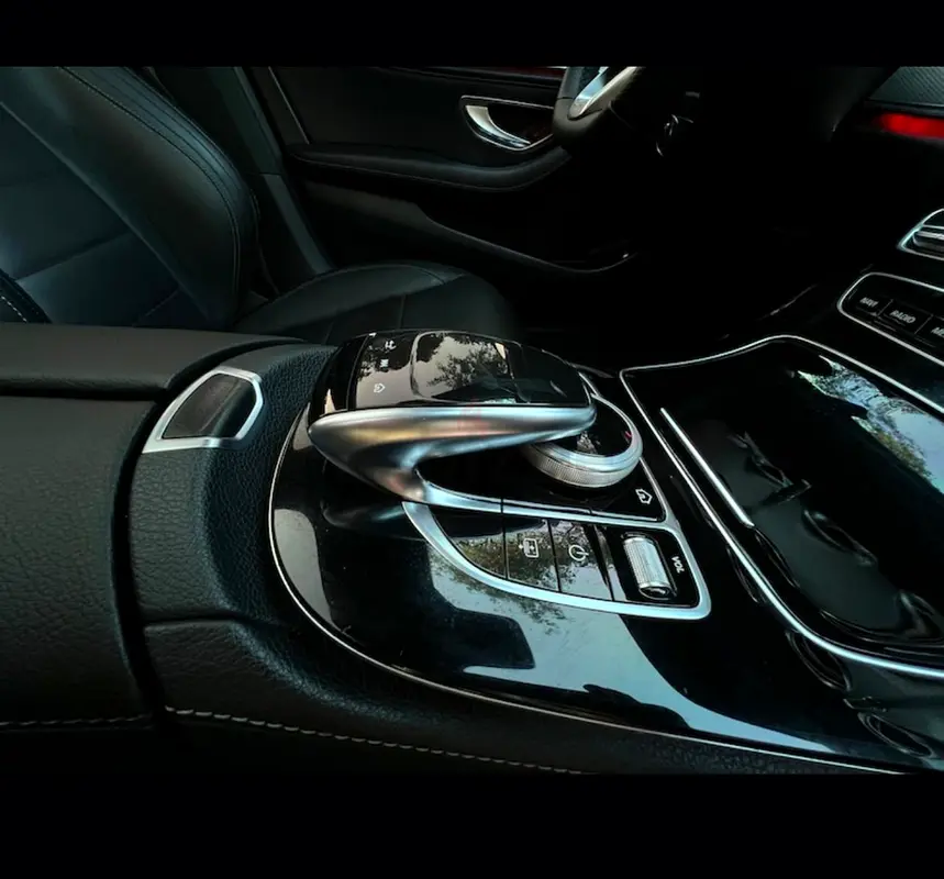 Mercedes-Benz E-Class E 300 2018 GCC Specs - Image 8
