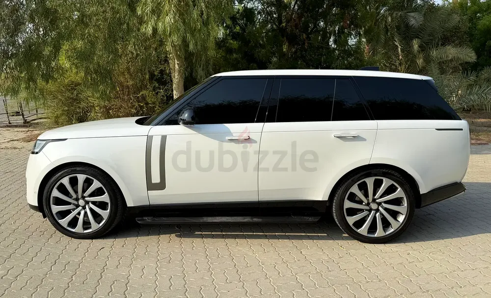 Brand New 2024 Range Rover HSE | GCC Specs | Luxury SUV - Image 4