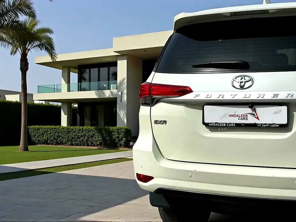 🎉🎉 !! EID SALE !! 1 YEAR FREE WARRANTY !! 🎉🎉 AED 1,380 P.M | 0% DOWN PAYMENT | TOYOTA FORTUNER E - Image 6